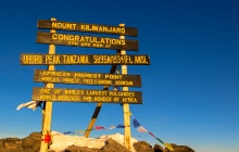 Barafu - Uhuru Peak (5 895 m) - Mweka (3 100 m)
